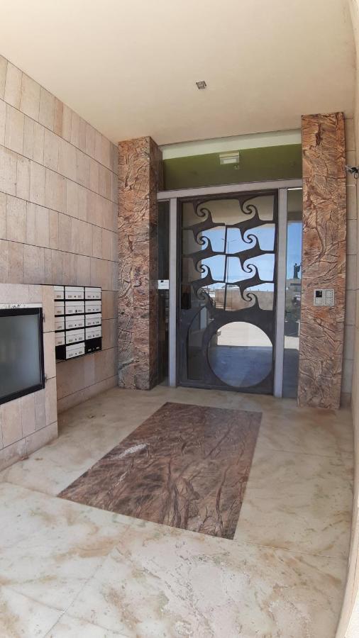 Potato Beach Apartment At Beach Front & Sea View لاغوس المظهر الخارجي الصورة