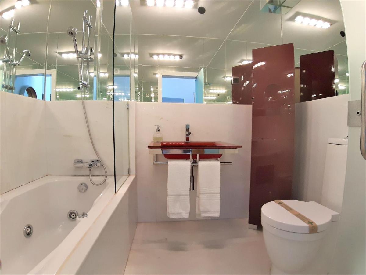 Potato Beach Apartment At Beach Front & Sea View لاغوس المظهر الخارجي الصورة